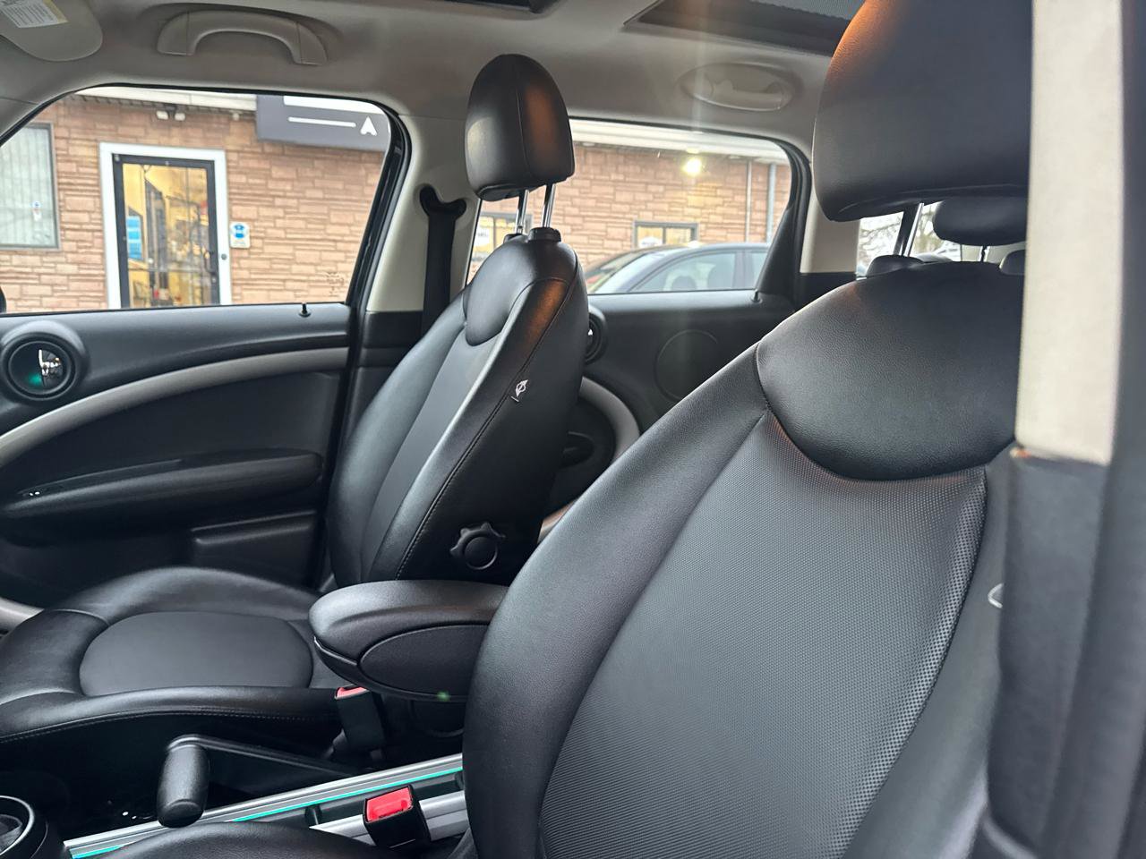 Used 2016 MINI Cooper Countryman image 25