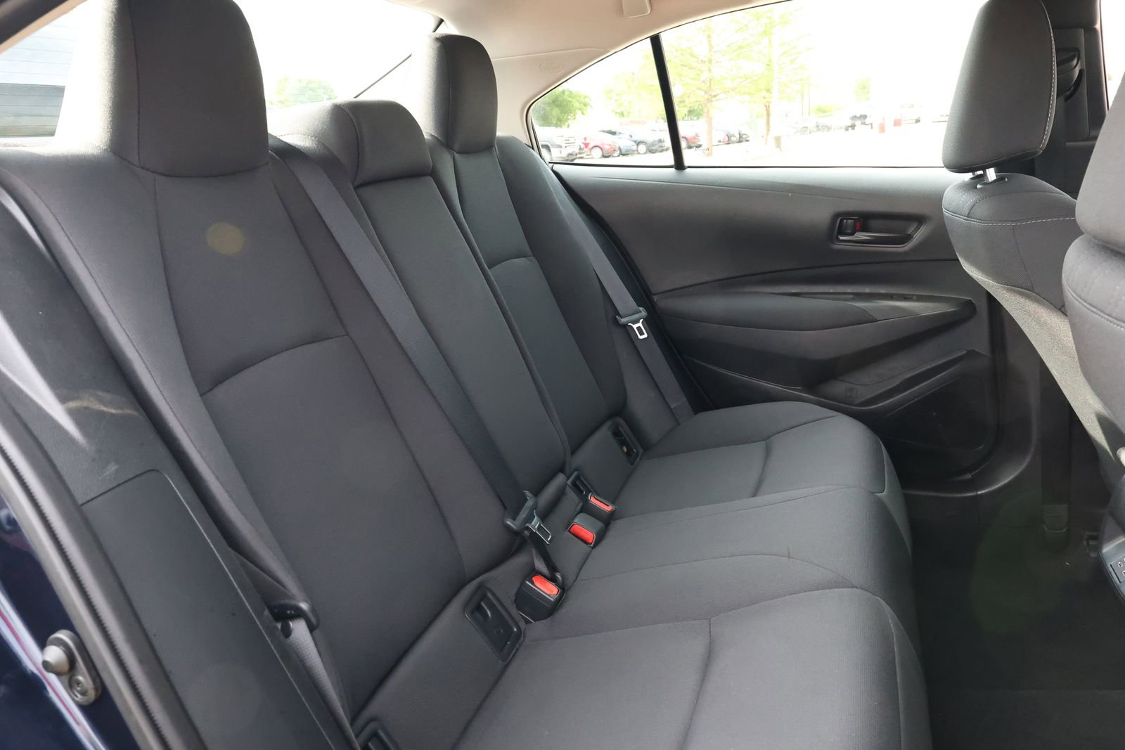 Used 2025 Toyota Corolla LE image 27