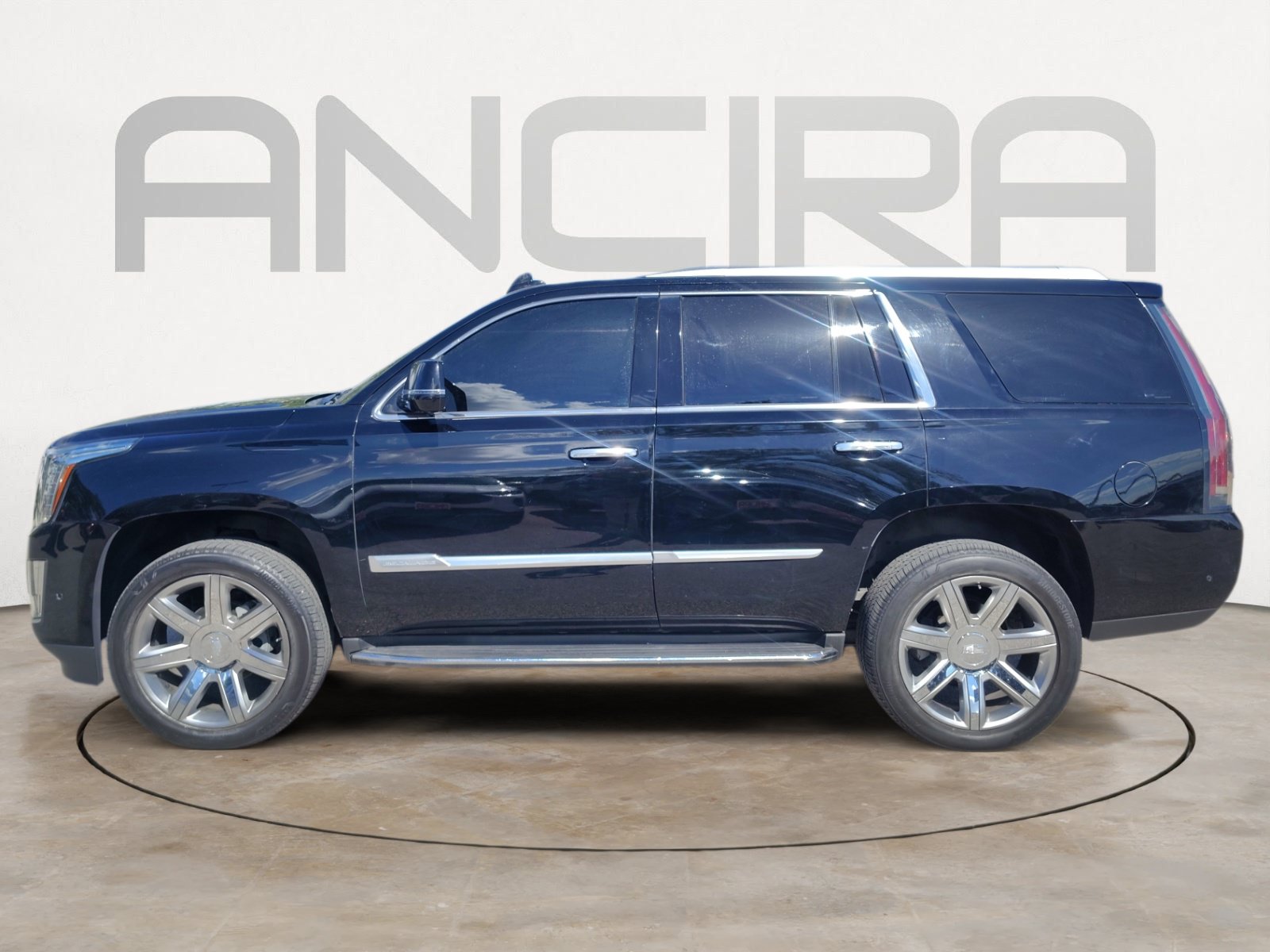 Used 2018 Cadillac Escalade Luxury w/ LPO, Radiant Package RWD image 7