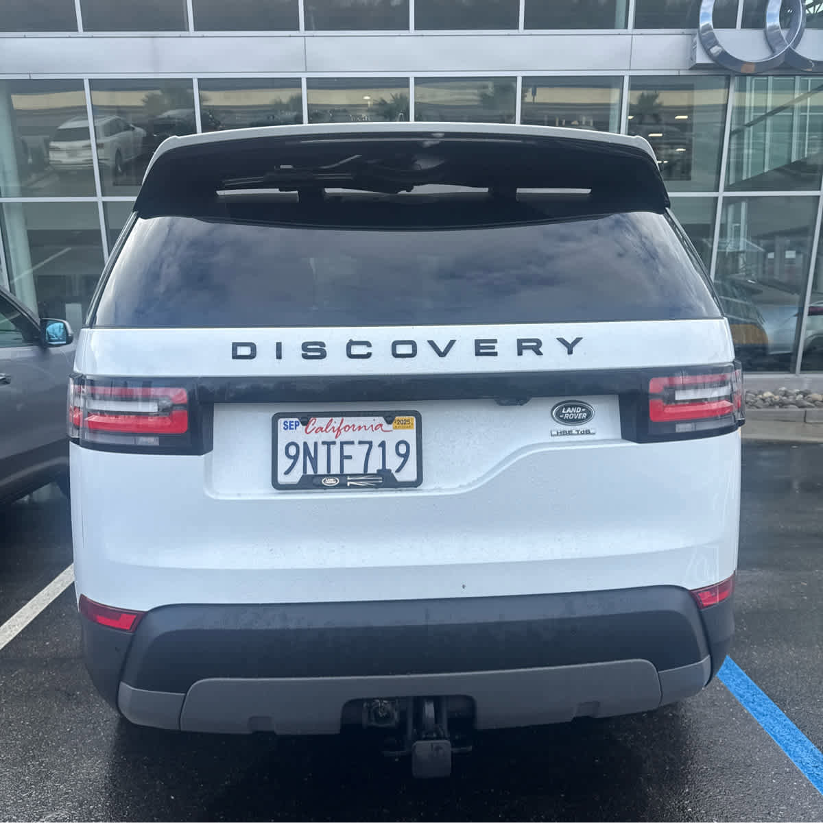 Used 2019 Land Rover Discovery HSE image 6