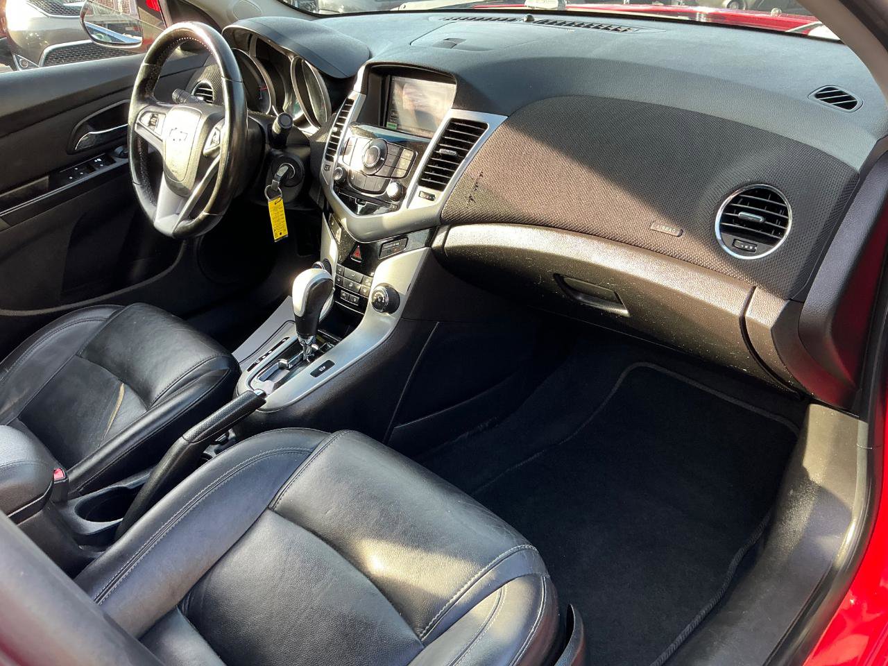 Used 2014 Chevrolet Cruze LT FWD image 9