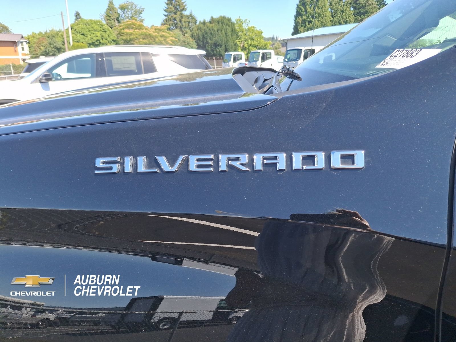 Certified 2025 Chevrolet Silverado 1500 LT AWD/4WD image 24