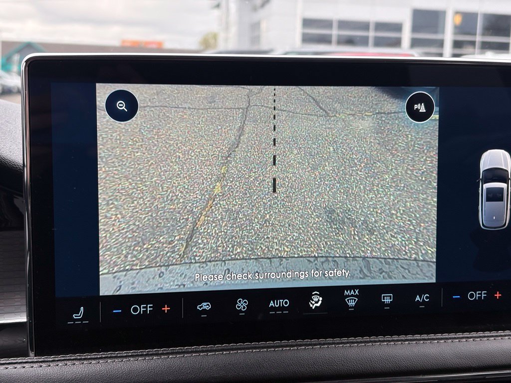 Used 2023 Lincoln Corsair AWD image 33