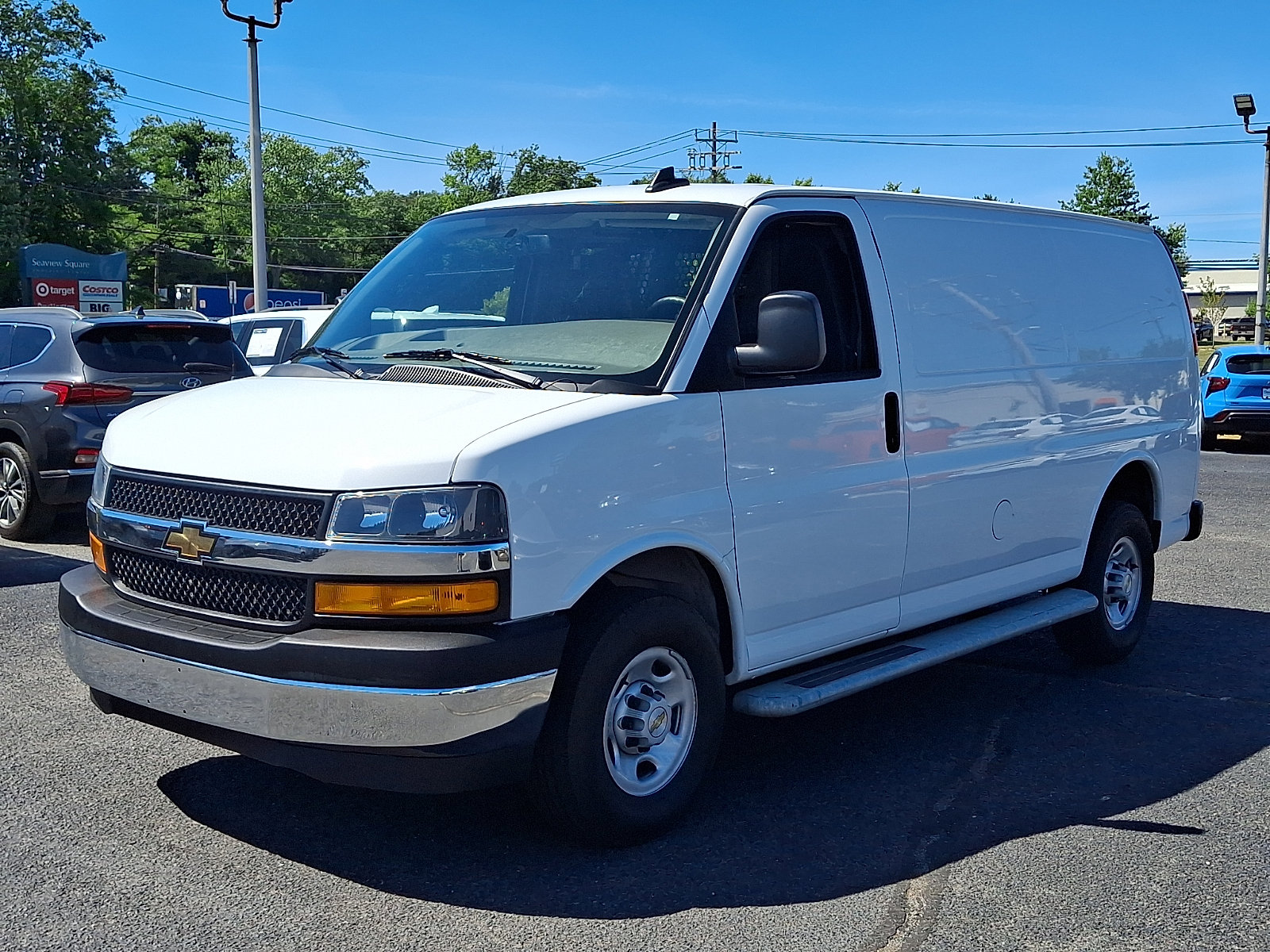 Certified 2024 Chevrolet Express 2500 w/ Driver Convenience Package RWD image 3
