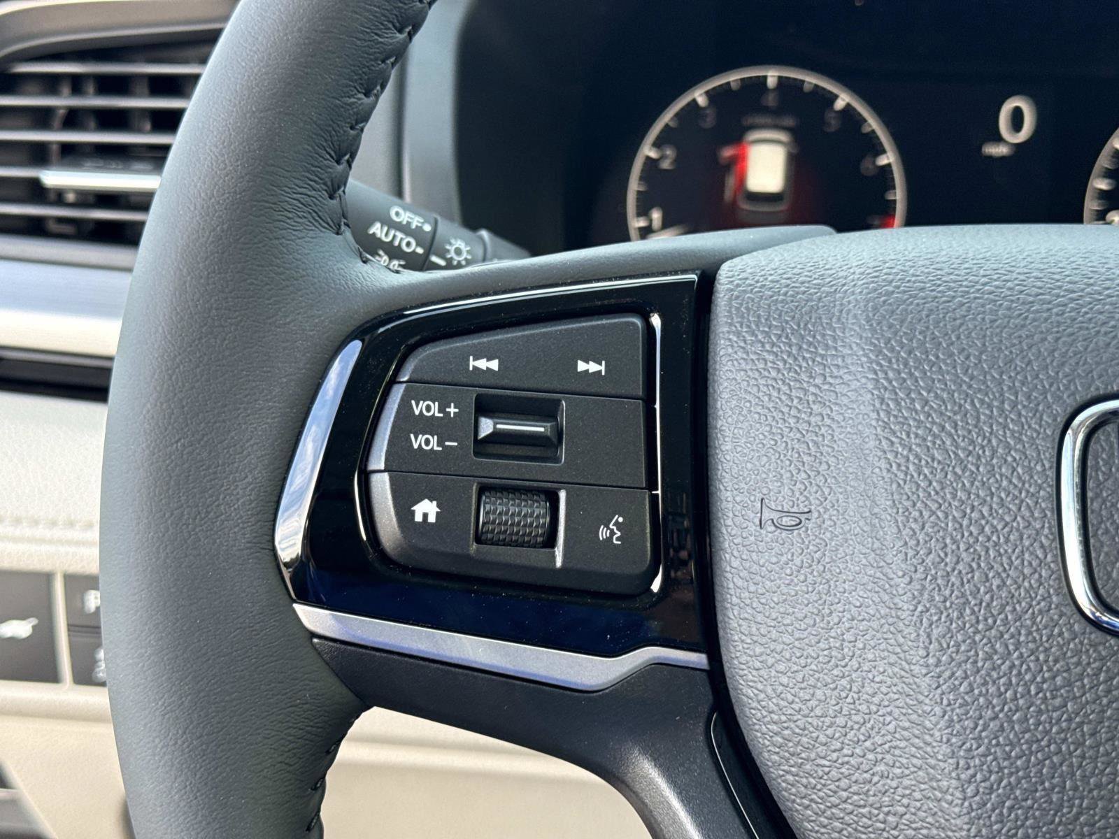 New 2026 Honda Odyssey Touring image 29