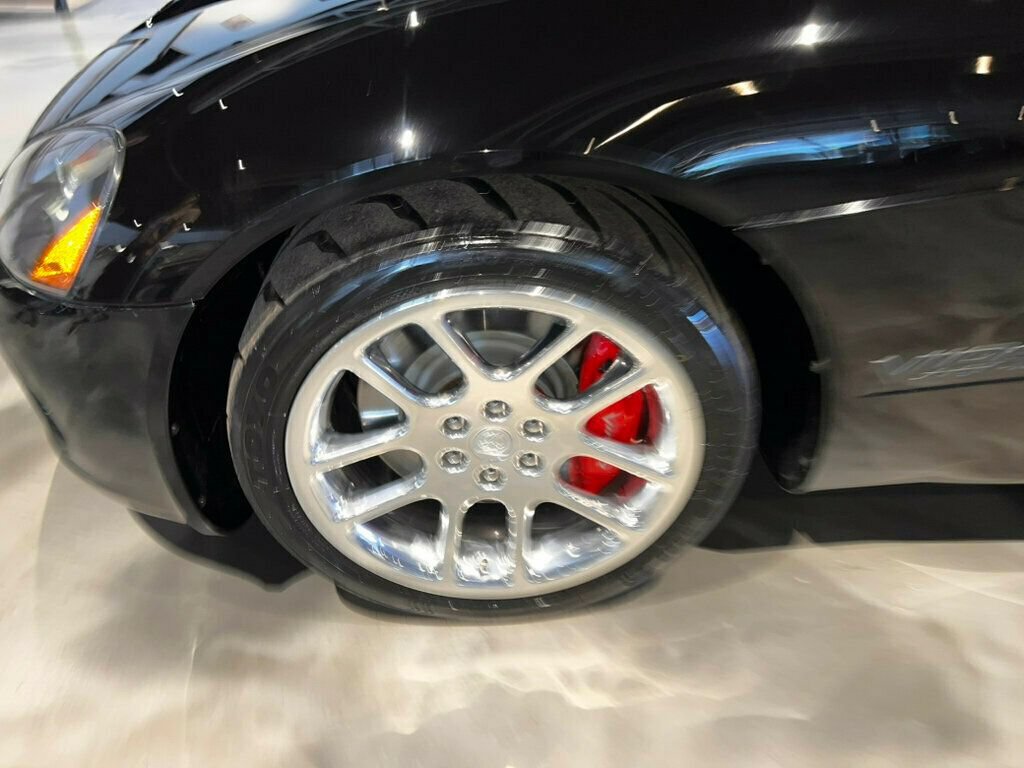 Used 2004 Dodge Viper SRT-10 RWD image 14