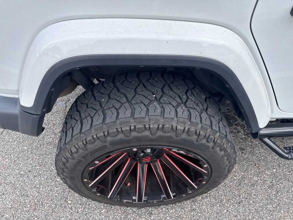 Used 2020 Jeep Wrangler Unlimited Sahara w/ Uconnect 4C Nav & Sound Group AWD/4WD image 9