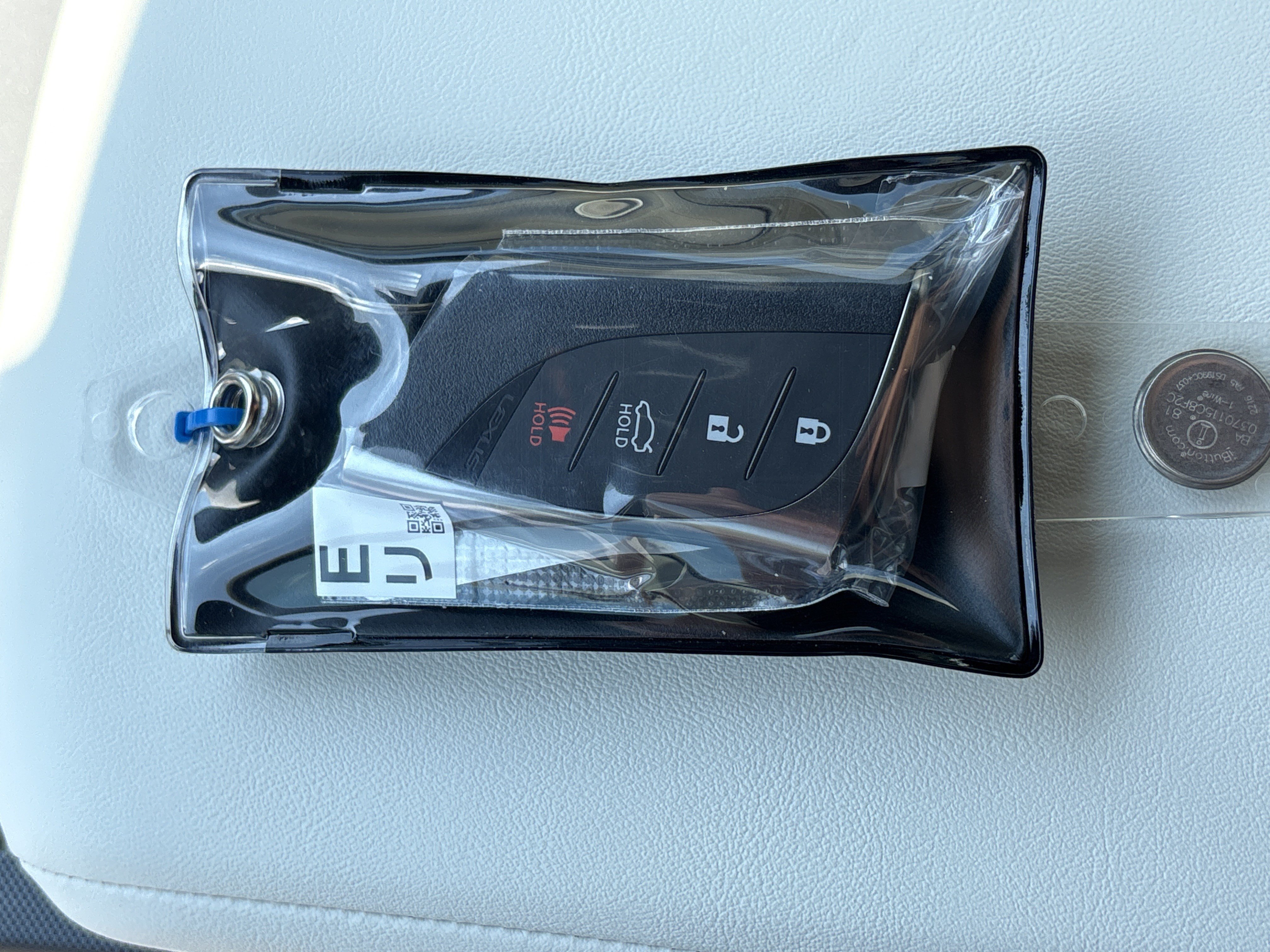 New 2026 Lexus ES 500e w/ Convenience Package AWD/4WD image 36