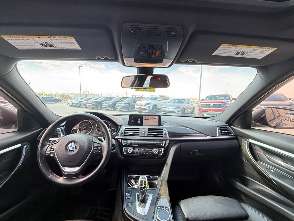 Used 2018 BMW 330i Sedan RWD image 17