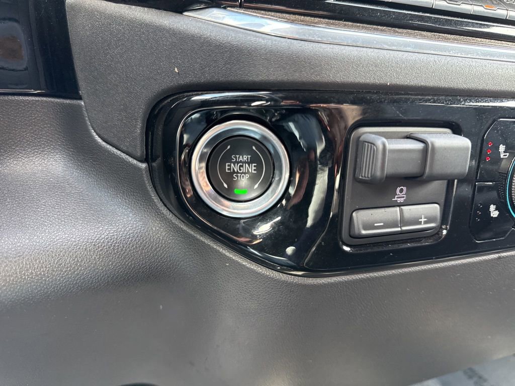 Used 2023 Chevrolet Silverado 1500 LT w/ Leather Package image 23