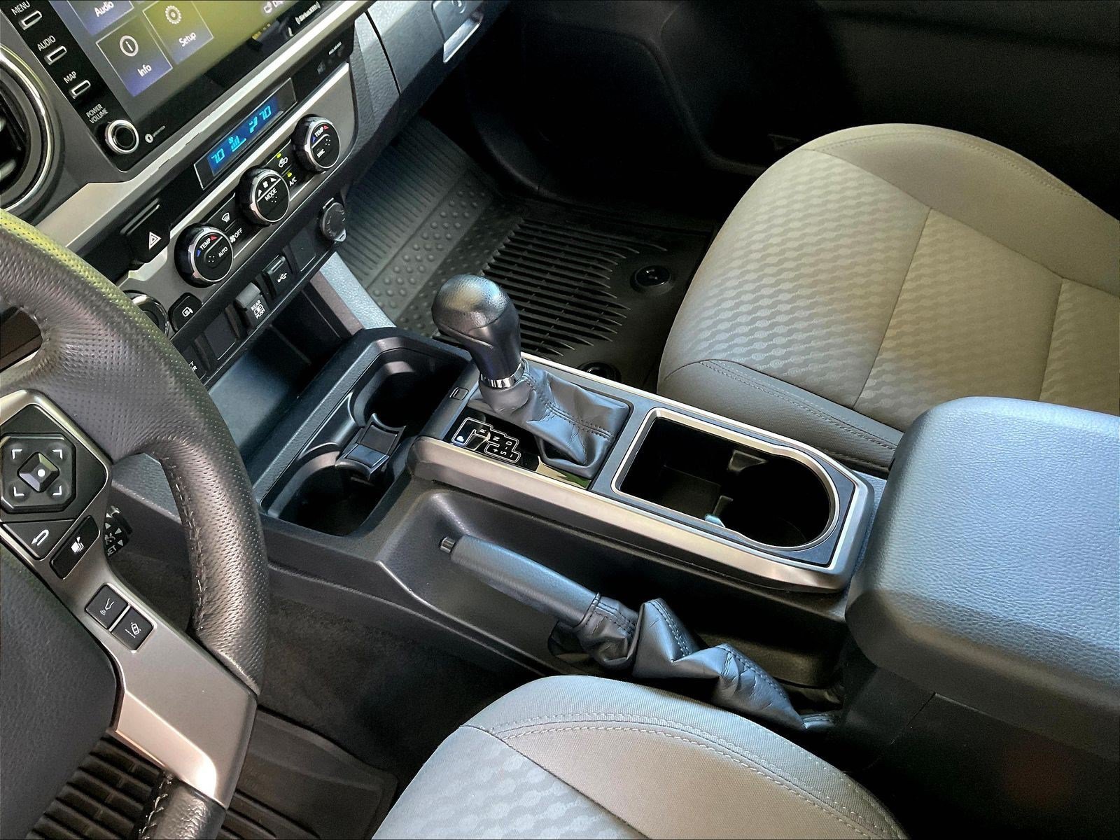 Used 2023 Toyota Tacoma SR5 AWD/4WD image 19