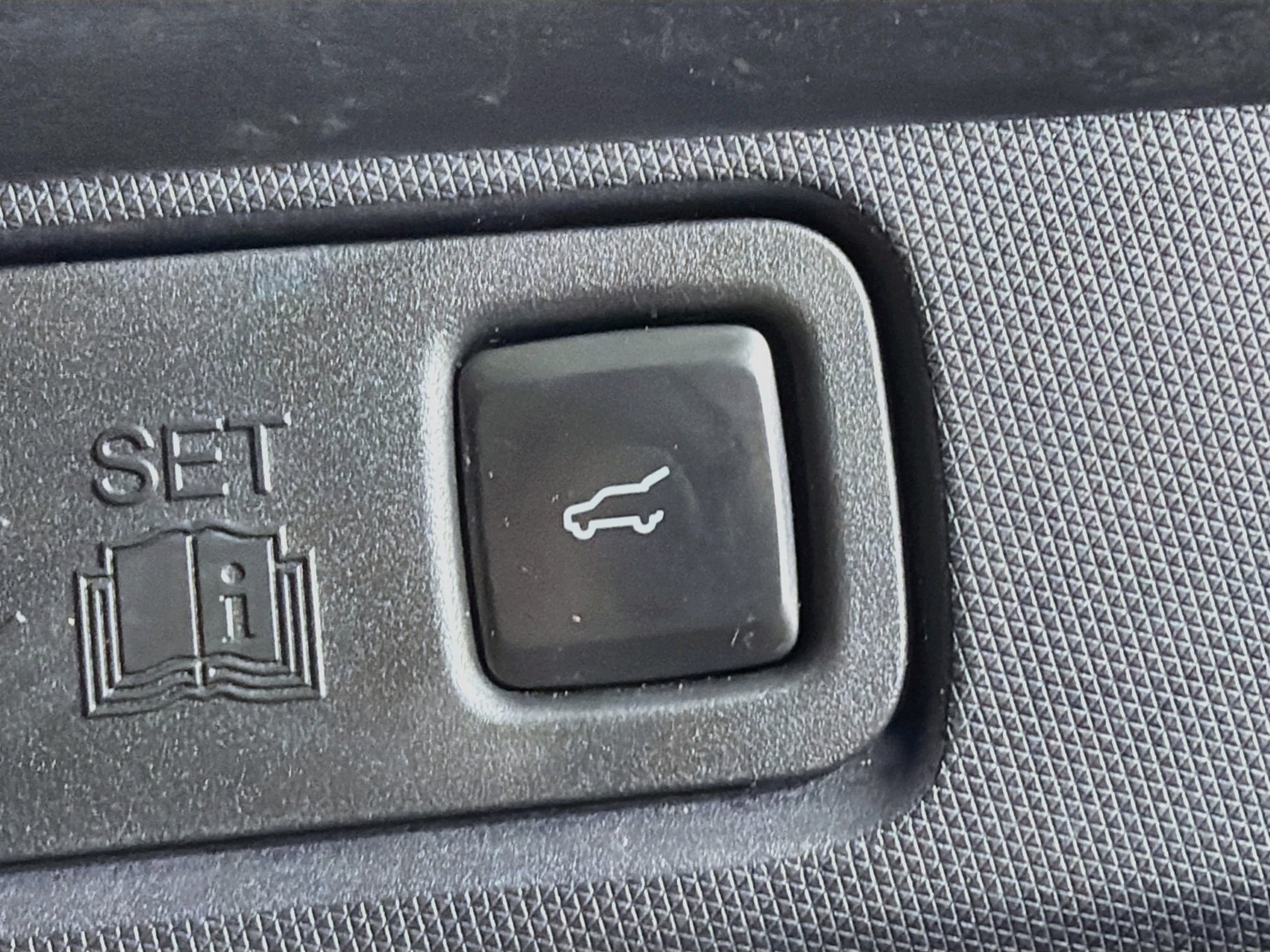 Used 2021 Ford Mustang Mach-E Premium RWD image 31