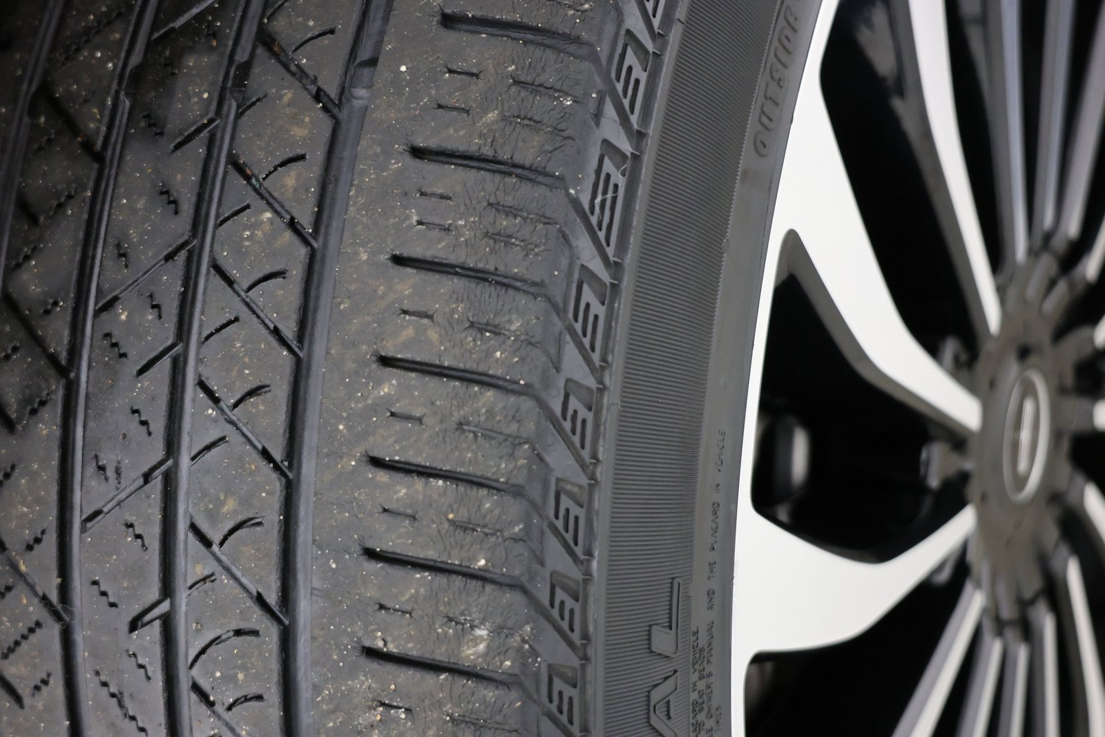 Used 2022 Lincoln Nautilus Black Label w/ Class II Trailer Tow Package image 15