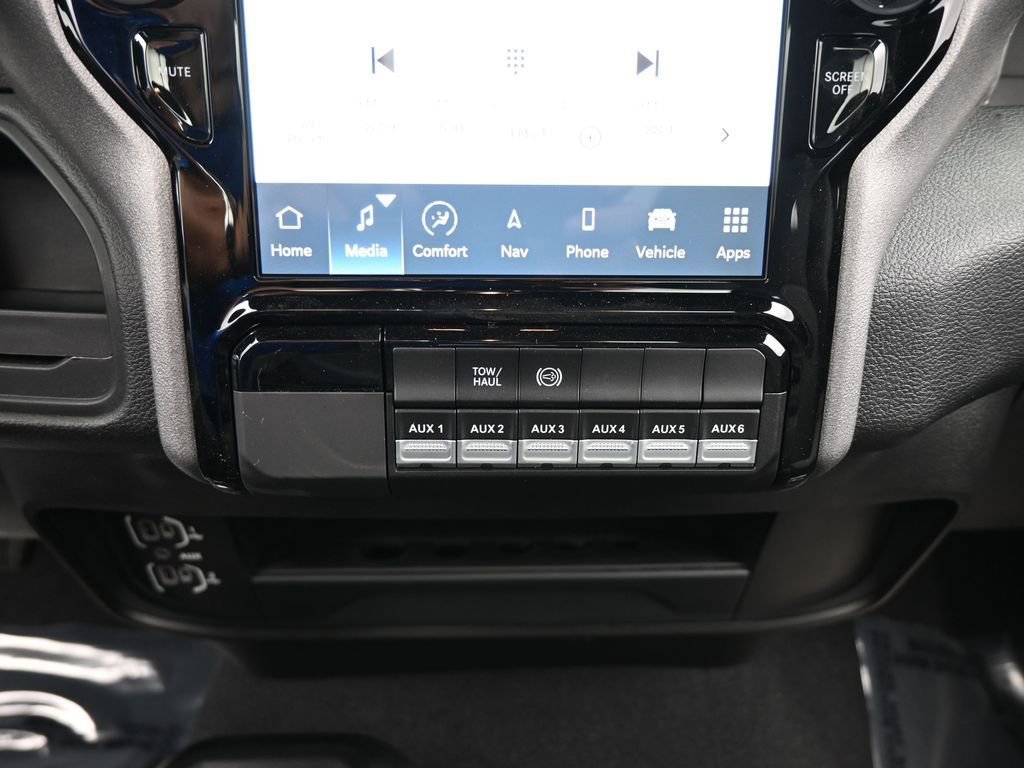 Used 2024 RAM 3500 Tradesman image 25