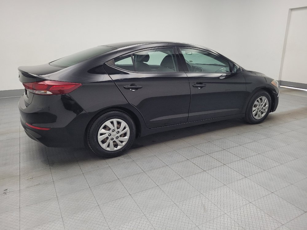 Used 2018 Hyundai Elantra SE FWD image 10