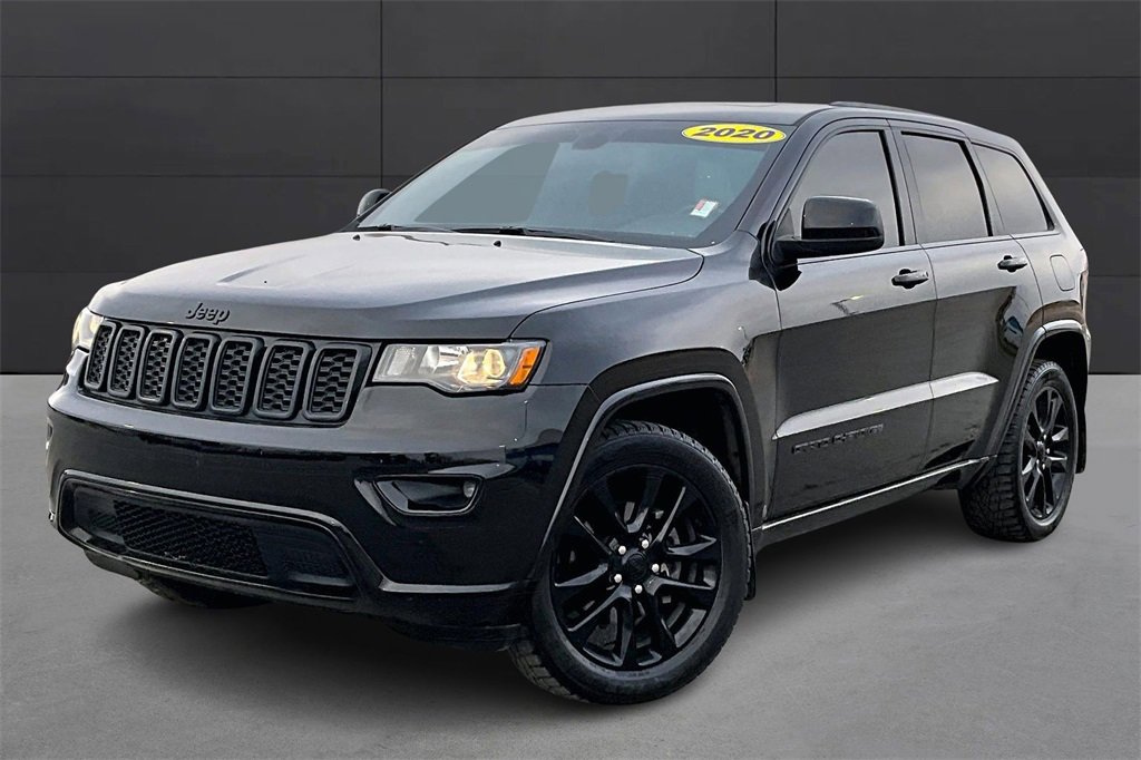 Used 2020 Jeep Grand Cherokee Altitude image 1