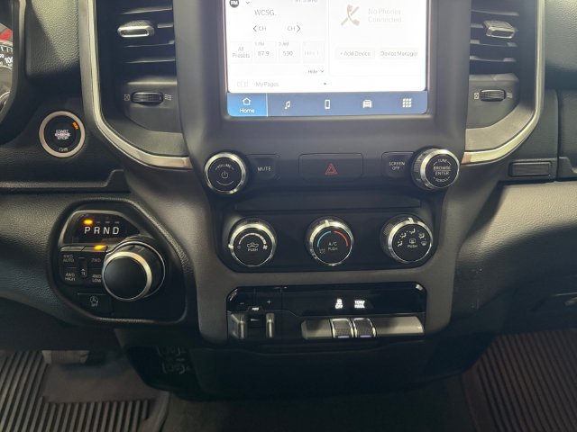 Used 2022 RAM 1500 Big Horn AWD/4WD image 3