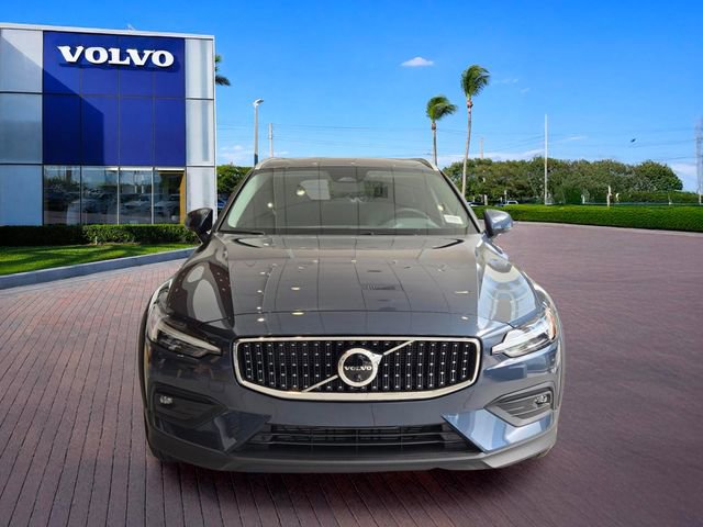 New 2026 Volvo V60 B5 Cross Country Plus w/ Protection Package Premier AWD/4WD image 2