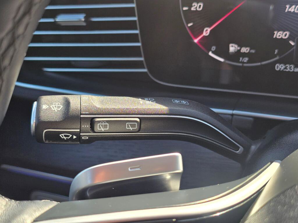 Used 2024 Mercedes-Benz GLE 350 4MATIC w/ 3rd Row Seat Package image 38