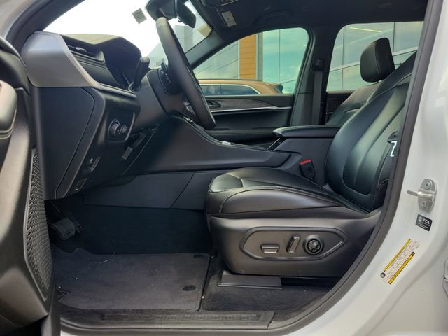 New 2026 Jeep Grand Cherokee L Limited RWD image 13