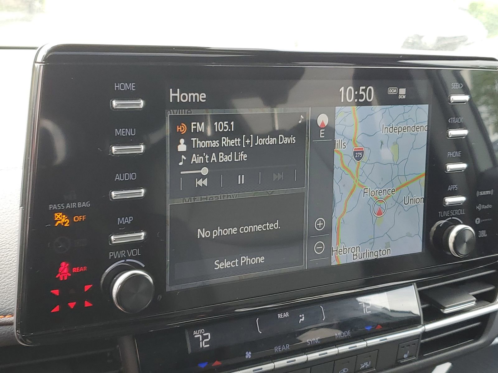 Used 2024 Toyota Sienna XSE image 28