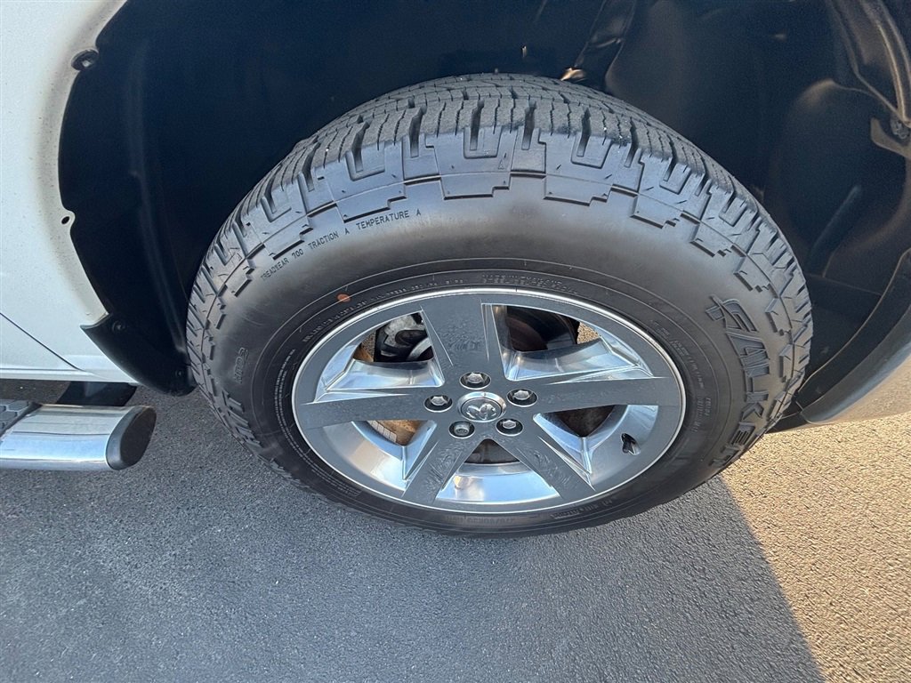 Used 2012 RAM 1500 Big Horn w/ Luxury Group image 22