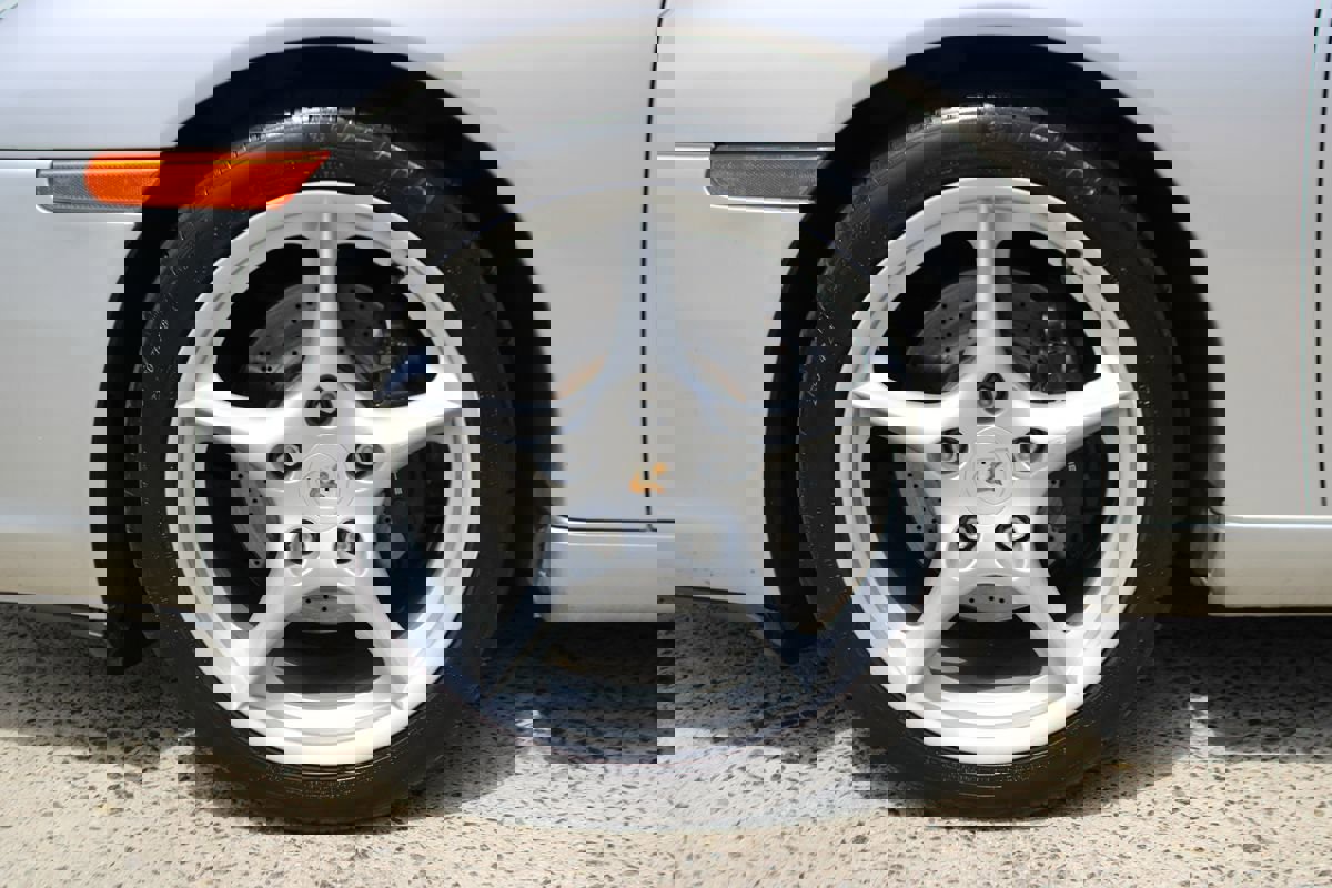 Used 2003 Porsche 911 Cabriolet image 34