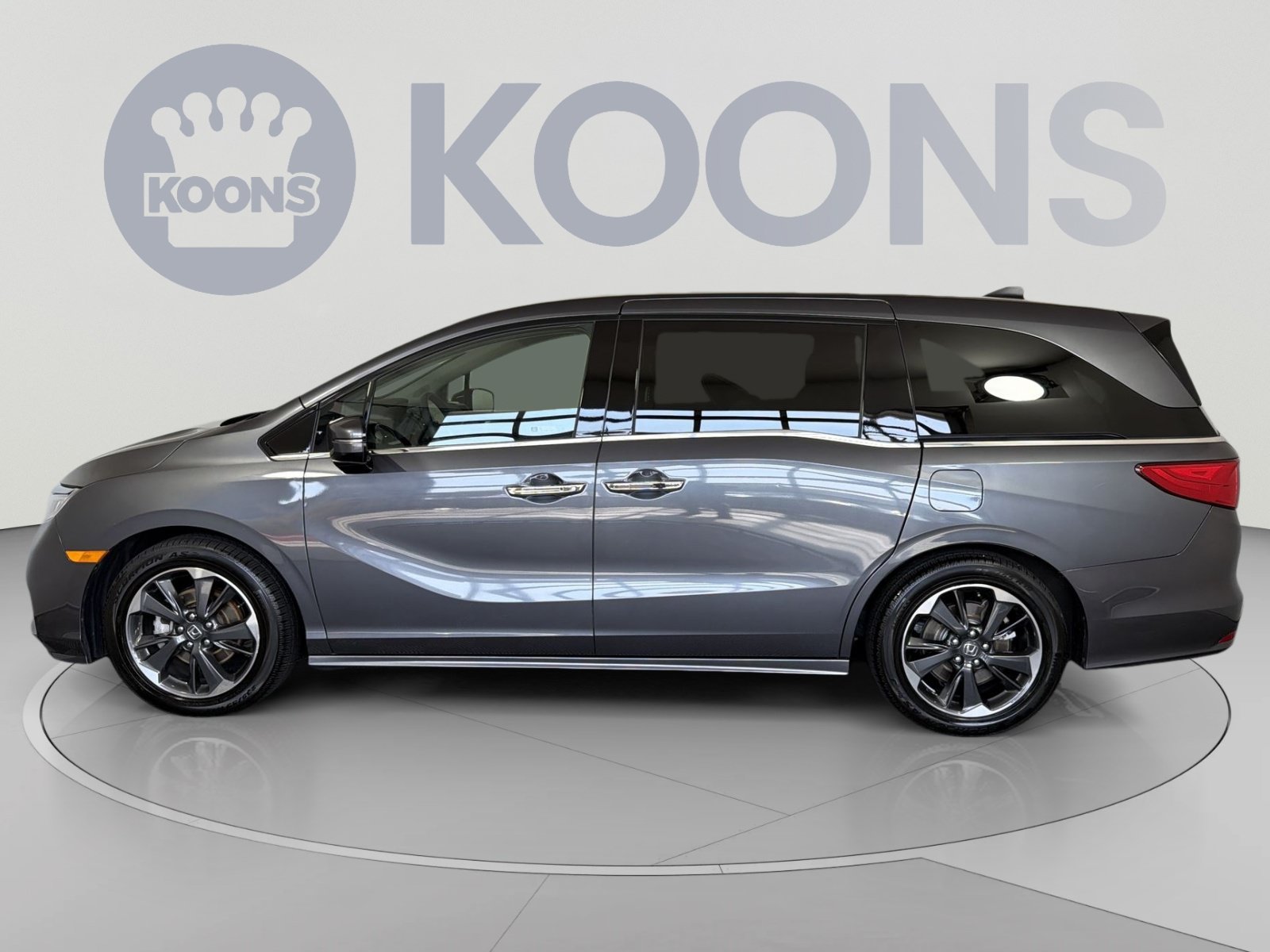 Used 2024 Honda Odyssey Elite image 2