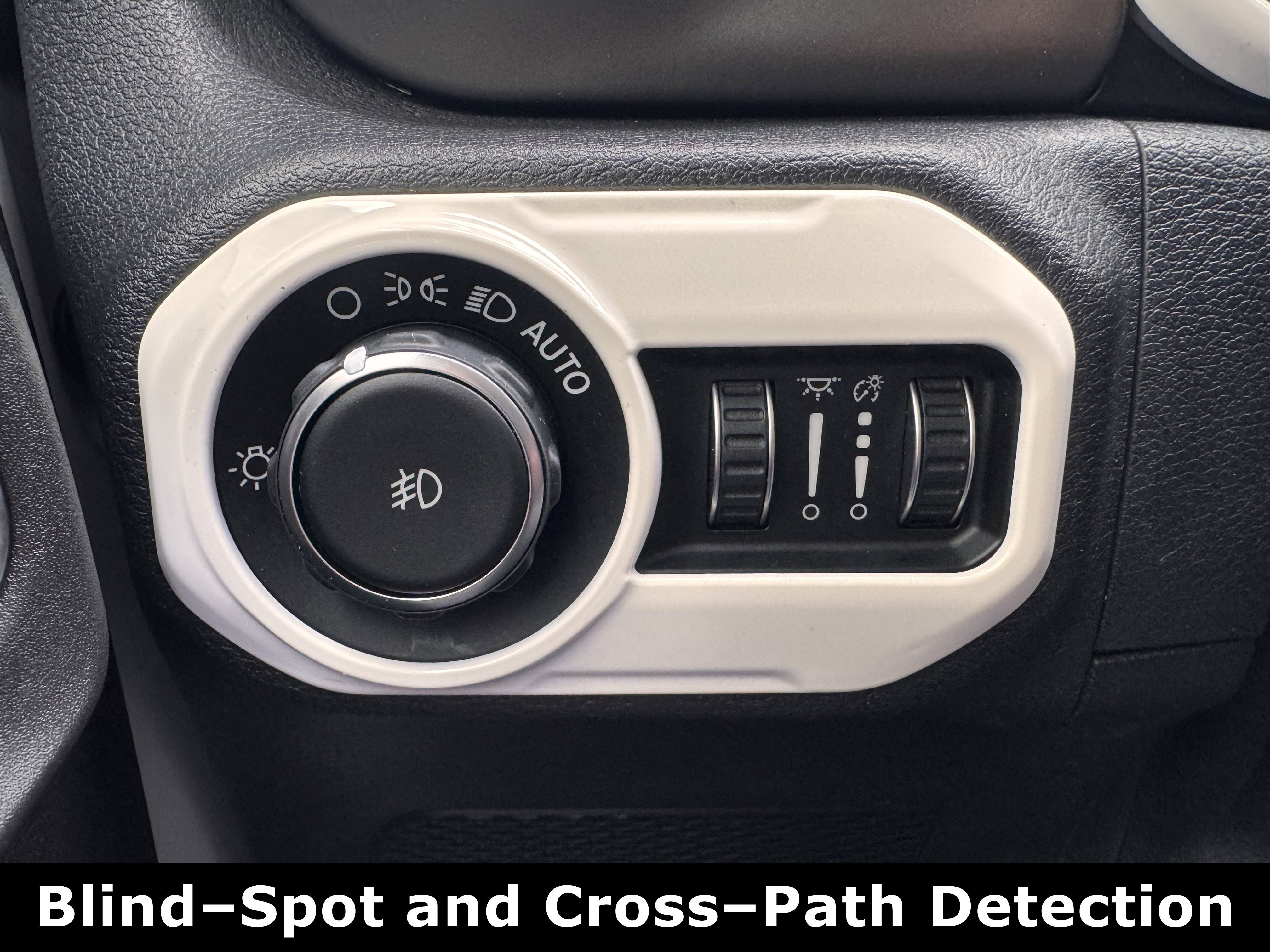 Used 2018 Jeep Wrangler Unlimited Sport S image 12