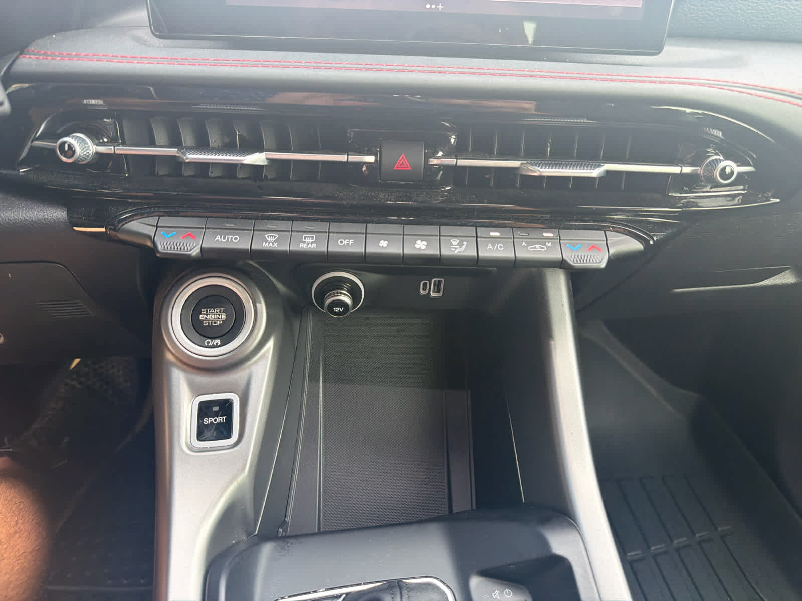 Used 2024 Dodge Hornet R/T AWD/4WD image 18