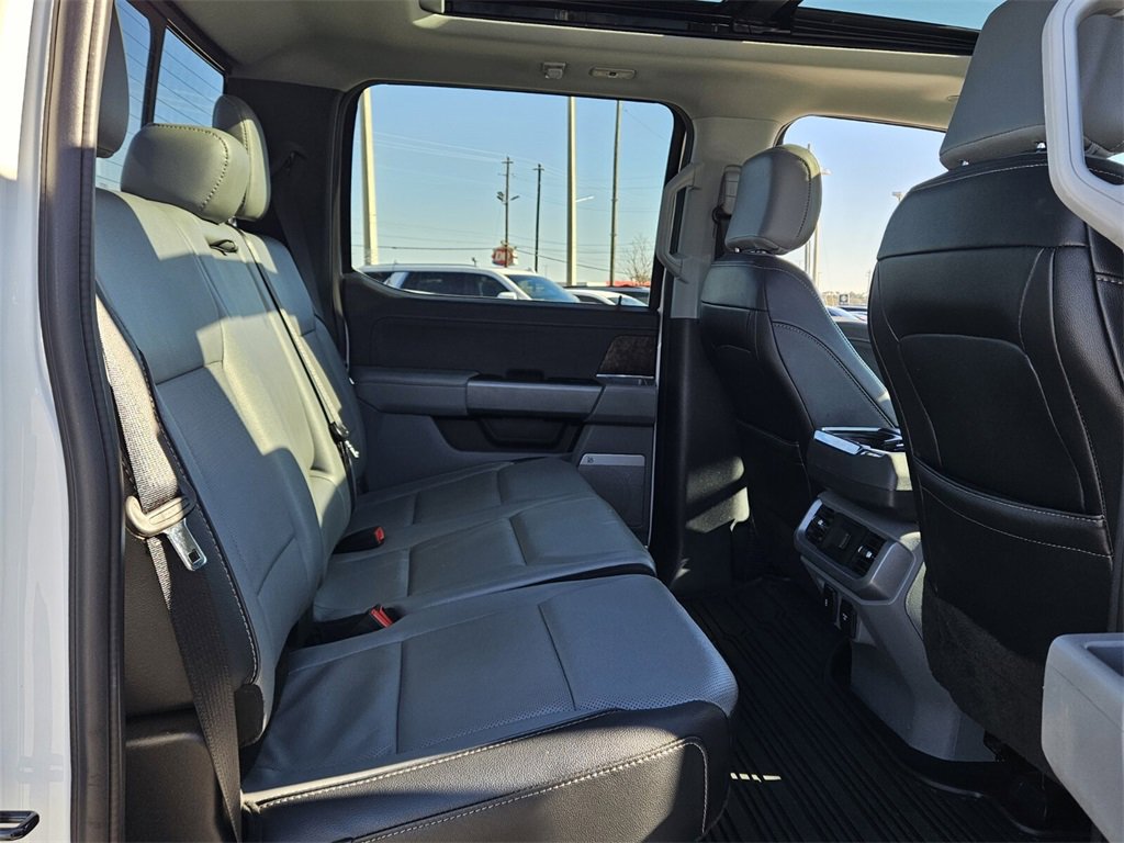 Used 2023 Ford F150 Lariat w/ Trailer Tow Package image 12