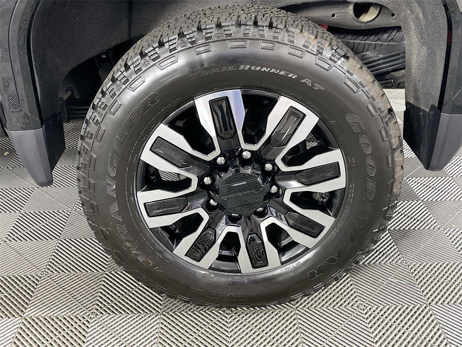 Used 2026 GMC Sierra 2500 Denali Ultimate AWD/4WD image 35