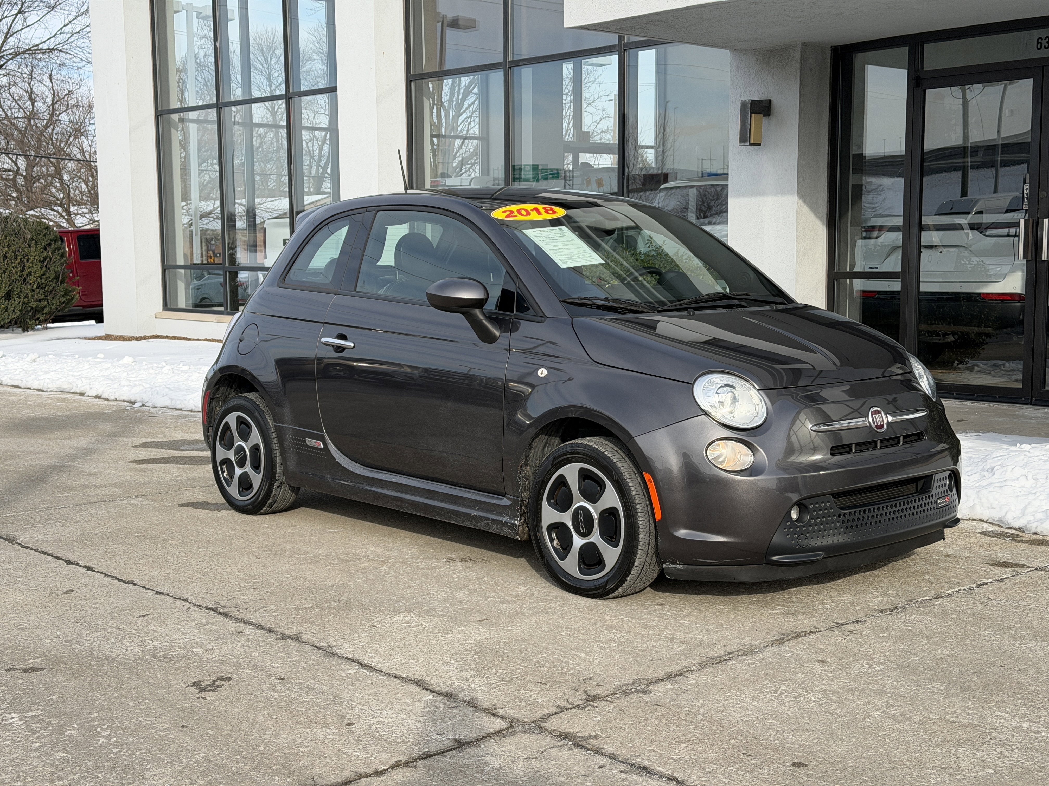 Used 2018 FIAT 500 e image 2