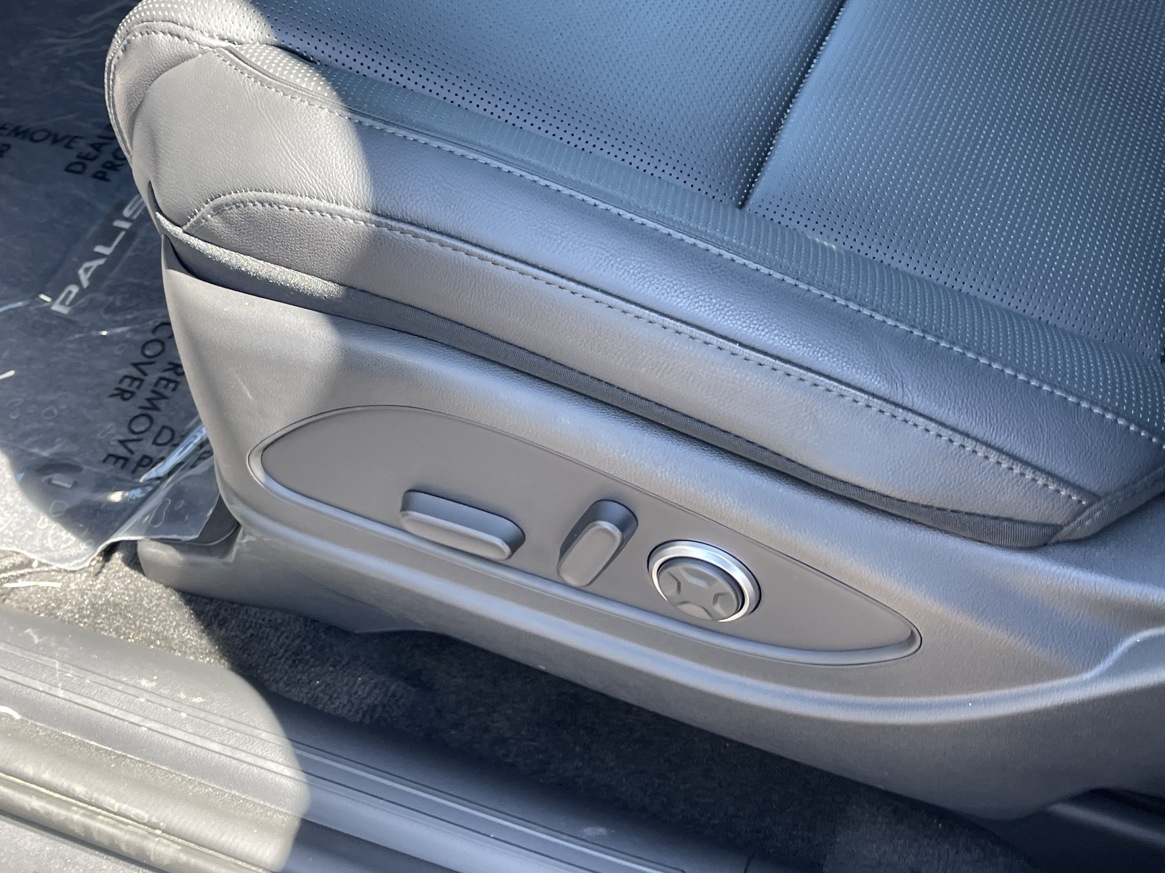 Certified 2026 Hyundai Palisade Limited AWD/4WD image 19