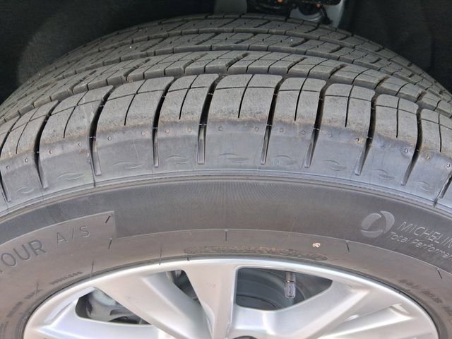 New 2026 Cadillac XT5 Luxury image 25