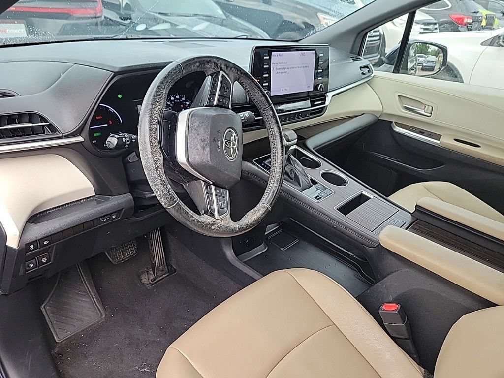 Used 2022 Toyota Sienna XLE FWD image 8