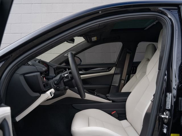 Certified 2026 Porsche Panamera Turbo image 17