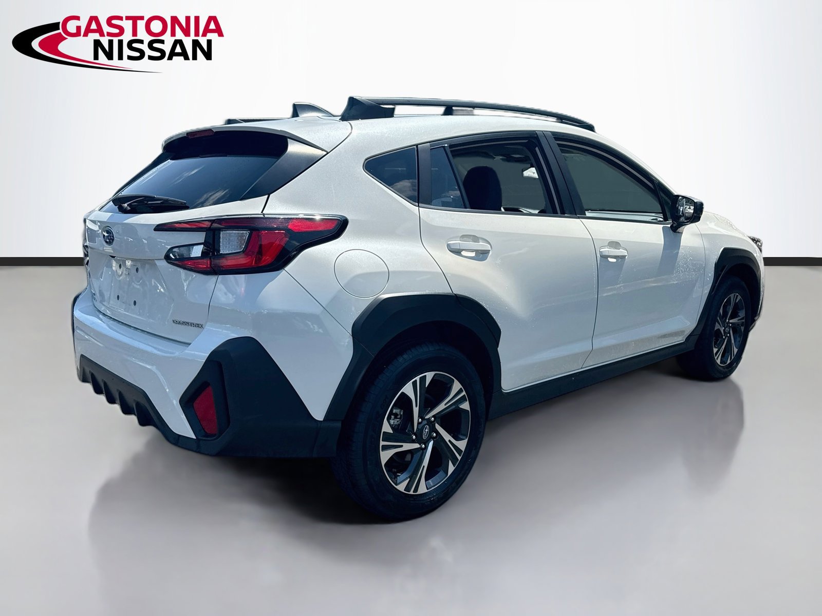 Used 2025 Subaru Crosstrek 2.5i Premium AWD/4WD image 9
