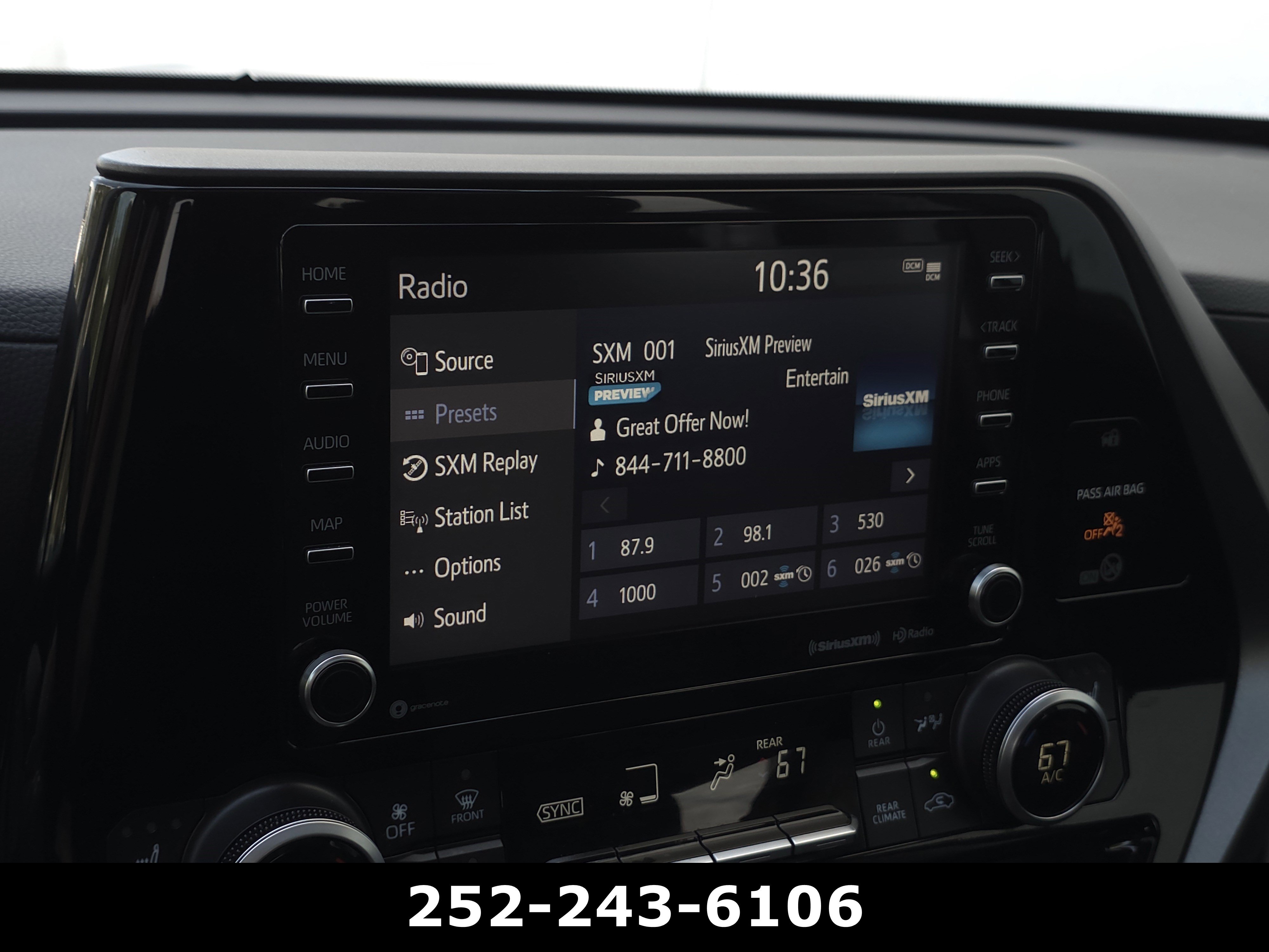 Used 2021 Toyota Highlander XLE image 21