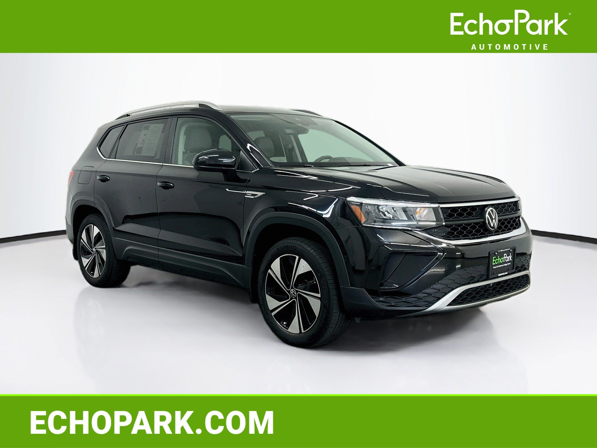 Used 2023 Volkswagen Taos SE w/ Panoramic Sunroof Package AWD/4WD image 1