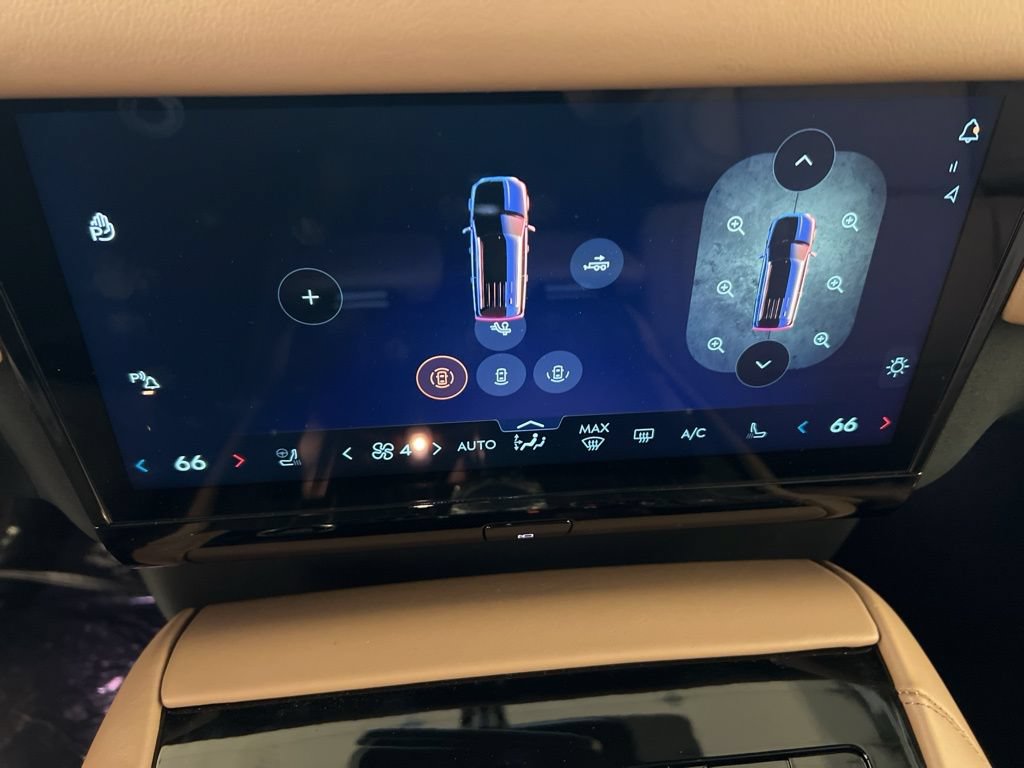 New 2025 Lincoln Navigator Black Label AWD/4WD image 13