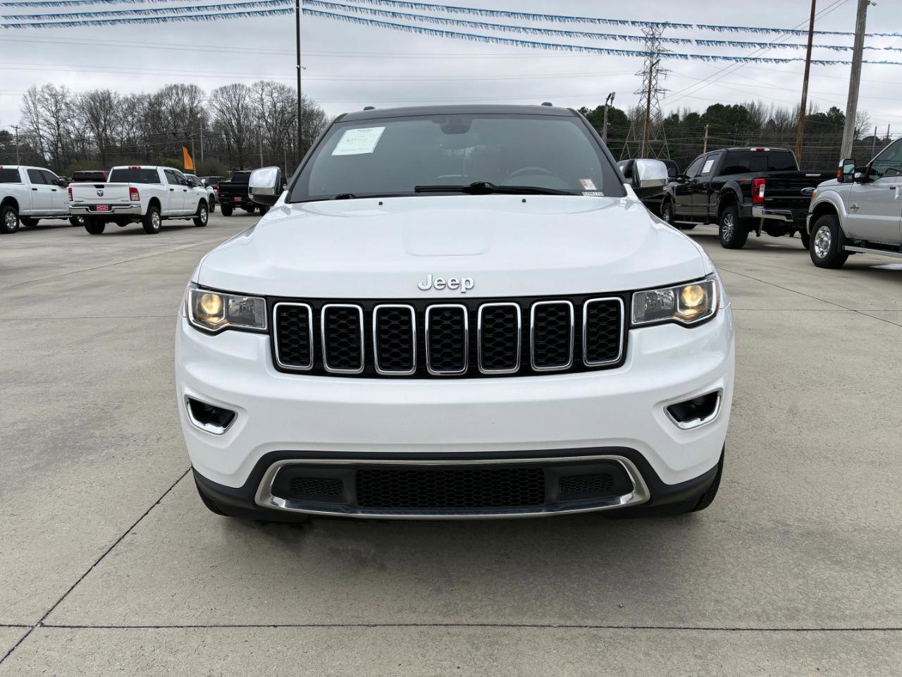 Used 2021 Jeep Grand Cherokee Limited image 3