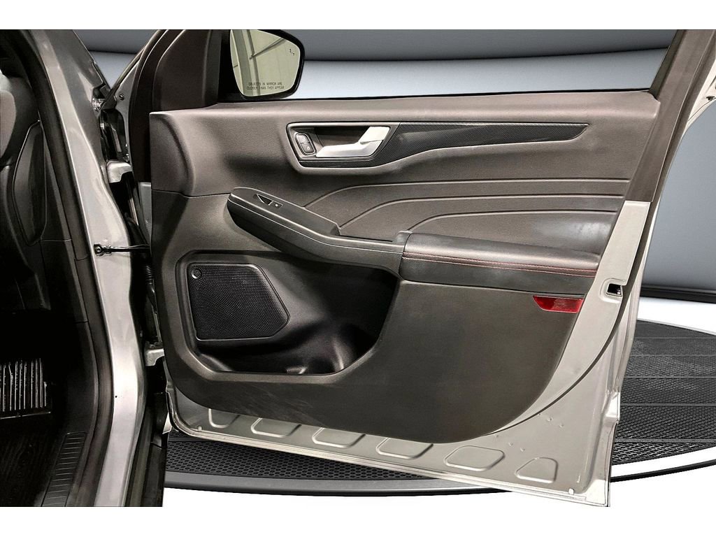 Used 2023 Ford Escape ST-Line w/ Tech Pack #1 image 25