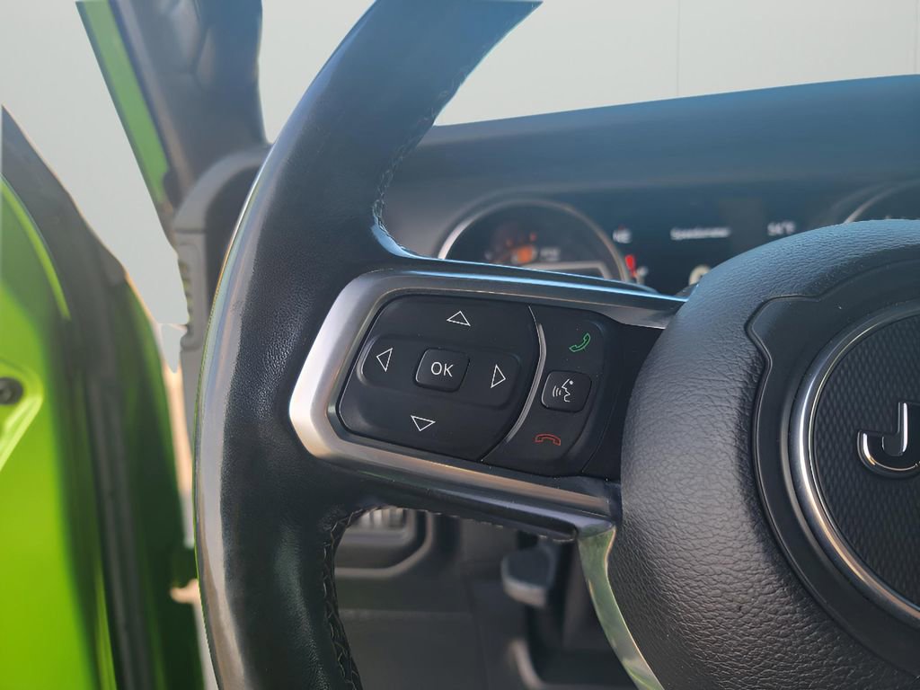 Used 2019 Jeep Wrangler Unlimited Sahara image 16