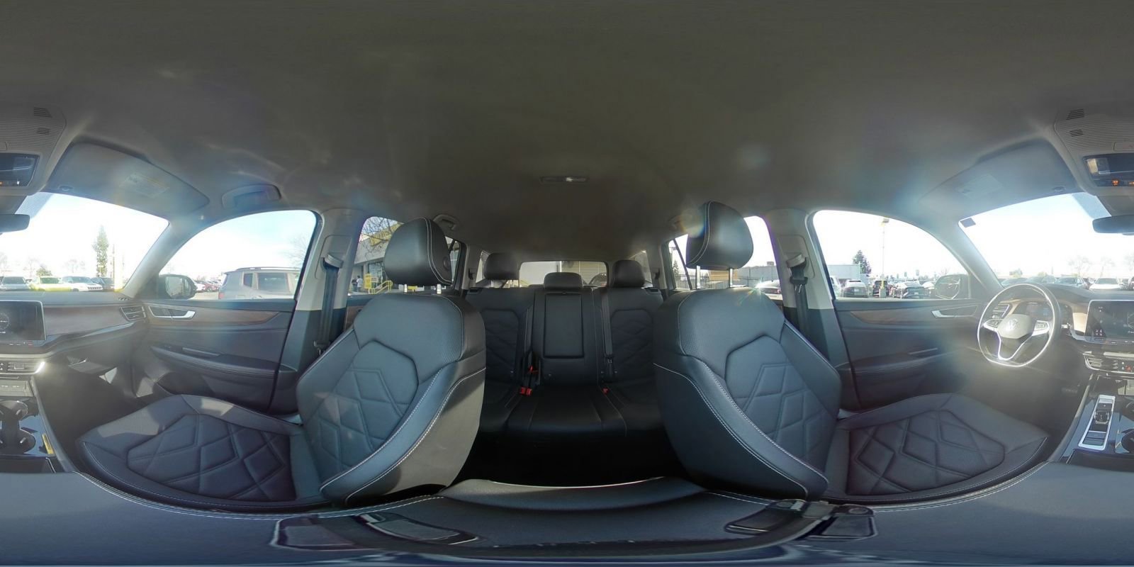 Used 2025 Volkswagen Atlas SE image 45