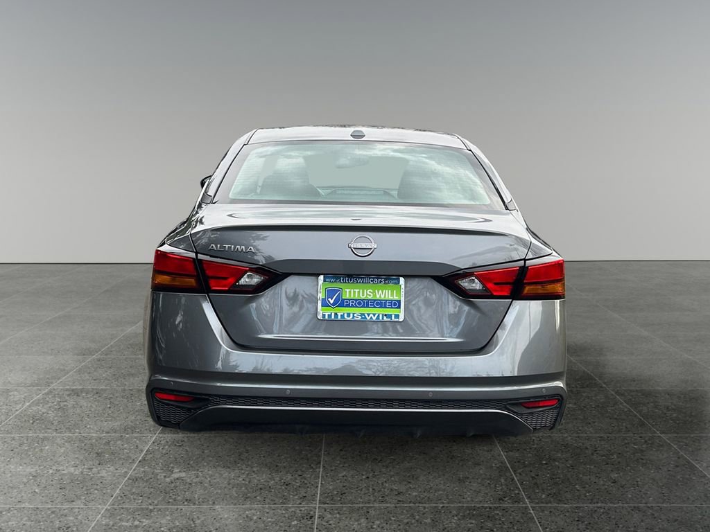 Used 2025 Nissan Altima 2.5 SV image 6