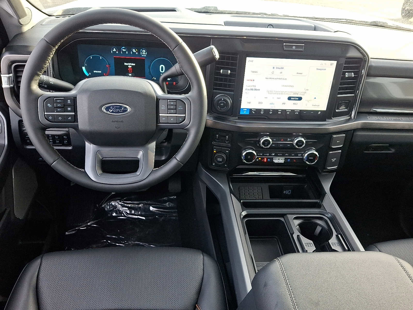 New 2026 Ford F350 Lariat w/ Black Appearance Package image 9