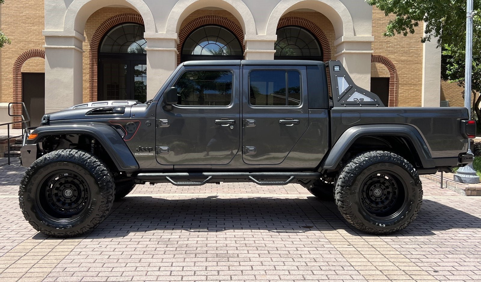 Used 2021 Jeep Gladiator Overland w/ Popular Equipment Package AWD/4WD image 4