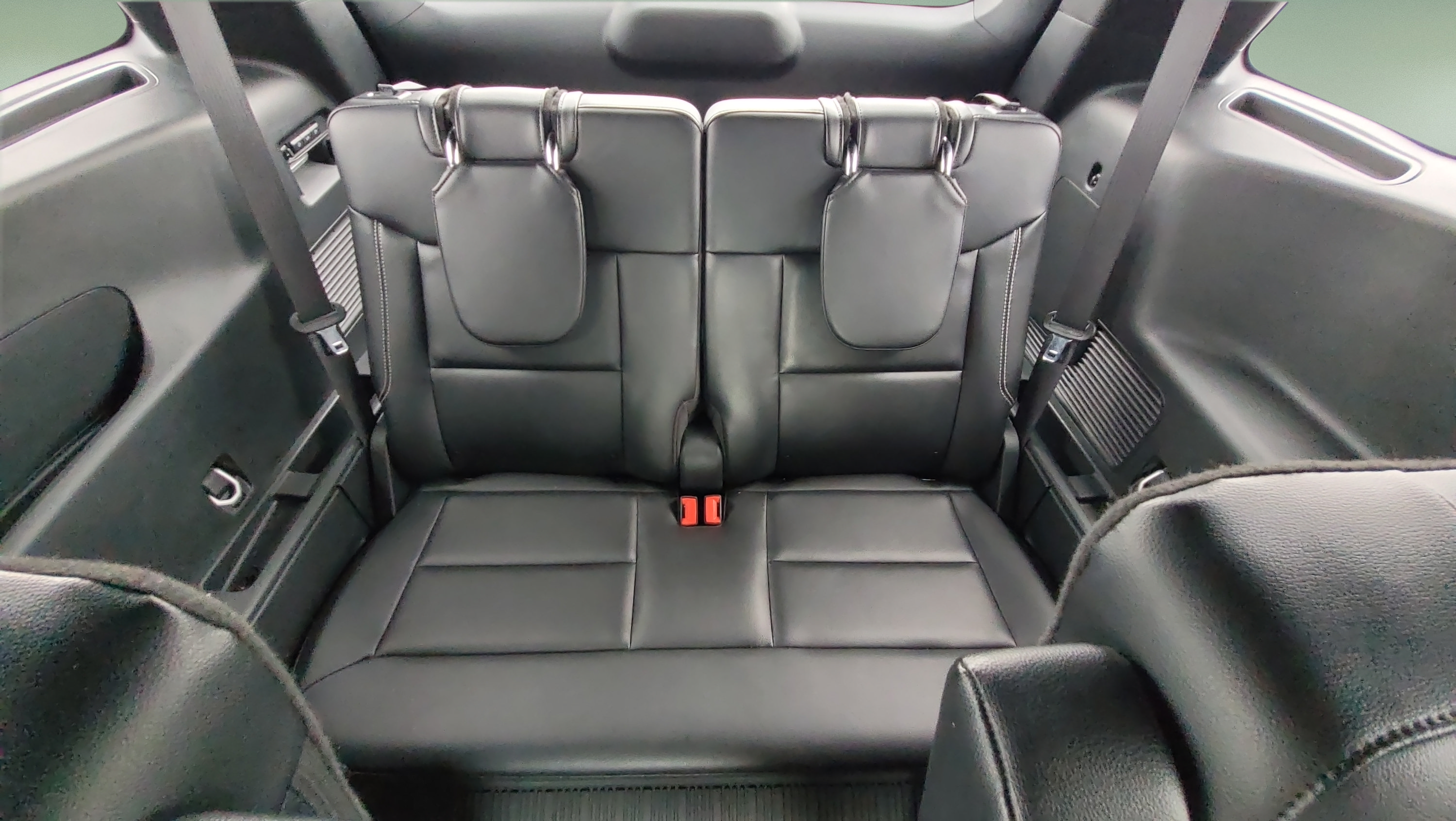 Used 2024 Ford Explorer ST w/ Equipment Group 401A AWD/4WD image 17