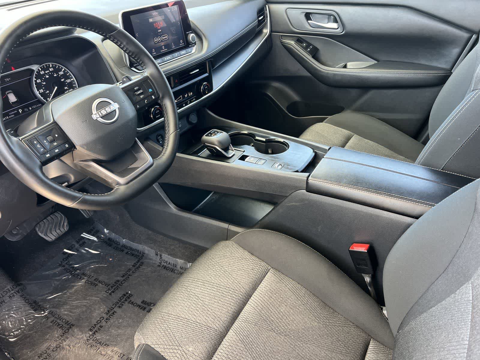 Used 2025 Nissan Rogue SV FWD image 12